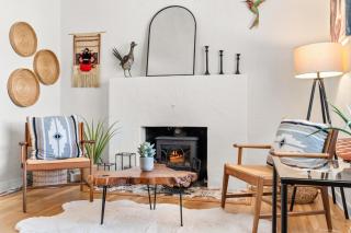 Unm Studentsparents At Discounted Prices - Albuquerque - 1