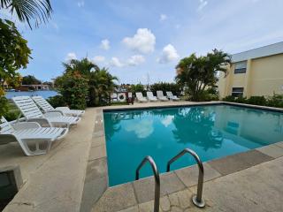 Bay View #7 is a 2-bed, 3,5-bath waterfront townhouse in a gated community, townhouse - Gros Islet - 5