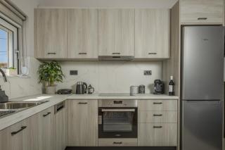 Petra's Charming Home, 500m to Beach - La Canée - 6