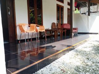 Penginapan sauqi - Krui - 3