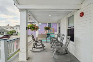 The Porch Ocean Views Newly Renovated - Hampton - 9