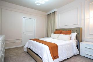 4458 Brand New Home Perfect for your Family - Davenport - 2