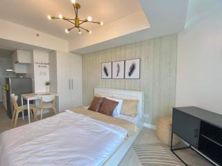 Modern & Minimalist Space Azure North Residences - San Fernando - 9
