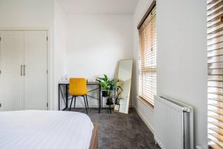 Bright, modern 2 bedroom house with free parking! - Édimbourg - 7