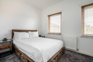 Bright, modern 2 bedroom house with free parking! - Édimbourg - 6