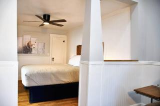 Mount Chiquita Suite - 7