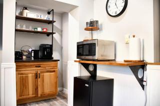 Mount Chiquita Suite - 6