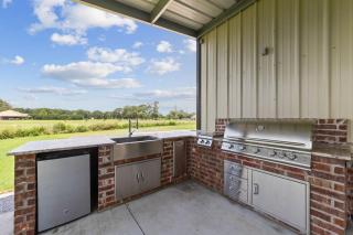 Country Living Close to the City - Youngsville - 8