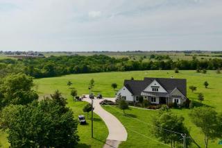 120 Acre Estate WaterTubing, Livestock,Event Space - Waxahachie - 5