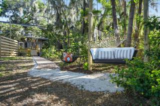 Spring-Fed Lake King Suite Pet Friendly - Orlando - 3
