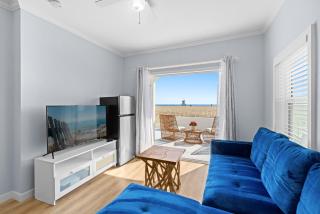 1628 West Oceanfront Oasis 1 - Newport Beach - 6