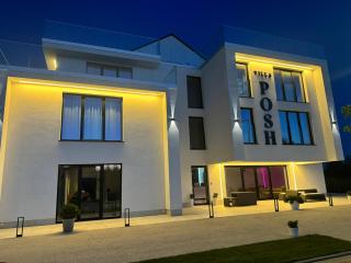 Villa Posh All Suites Hotel & SPA - Międzywodzie - 1