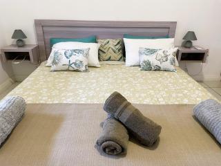 SG5 l Le Turquoise - second line Beachfront - 1