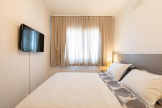 Apto a 500m da PRAIA com SACADA com CHURRASQUEIRA, WI-FI, PISCINA, PORTARIA 24h e vaga de GARAGEM - 6