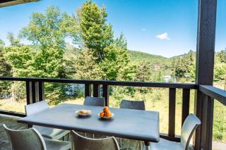 Lakefront, Mountain View - 2 Bedrooms Resort Suite - Lac-Superieur - 3