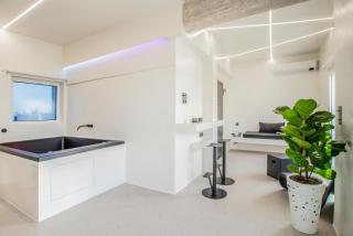Athenian Noir Penthouse with Private Jacuzzi and City Views - 4