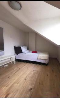 Privat Zimmer in Zwei-Zimmer-Wohnung als 2er WG - 3