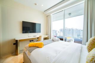 Five Palm Super Luxury Apt with Full Sea Views - Dubai - 3