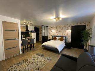 KS Paris studio appart near station Gare du Nord and gare de l Est - París - 3