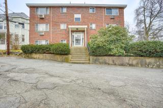 Cozy Waltham Condo about 11 Mi to Downtown Boston! - 8