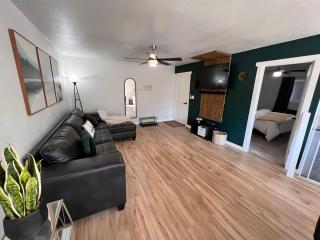 Downtown Forest Retreat - Casper - 5