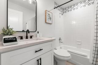 Cozy 2BR Florida Home Near the Shore - Osprey - 4