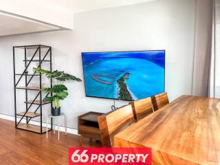 Stunning Mountain View Duplex w Full Kitchen - Walk to Nimman - 4