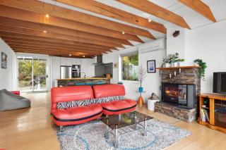 Beach House - Wye River - 8
