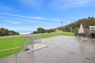 Beach House - Wye River - 1