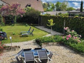 Maison rénovée avec jardin clos, proche du centre historique, idéale pour famille ou télétravail - FR-1-489-439 - Moulins - 0