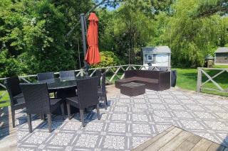 Private 3 bedroom cottage a walk to private beach - Yarmouth - 9