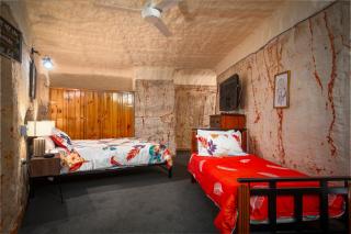 Di's Dugouts - Coober Pedy - 4