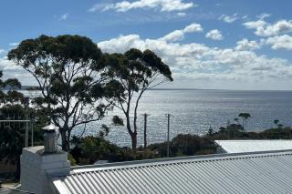 TOP DECK - Panoramic water views of the Bay of Fires - Binalong Bay - 2