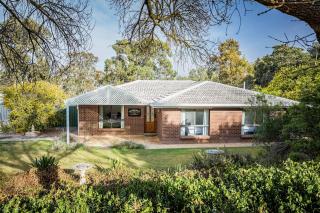Watervale Hotel Guesthouse - Watervale - 9