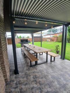 Hani's Partyhaus - 2