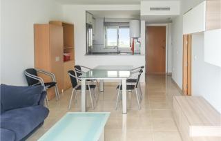 2 Bedroom Lovely Apartment In Oliva - Oliva - 8