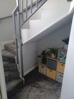 Ivy House Apartment in Ennis town with private access - 1