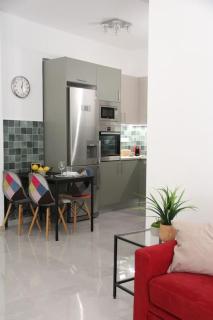 Cozy 2BD Apartment in Thissio-Acropolis - 3