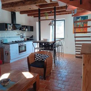 Maison d'artistes avec cour au cœur du vignoble - Saint-Gengoux-de-Scissé - 3