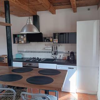 Maison d'artistes avec cour au cœur du vignoble - 1