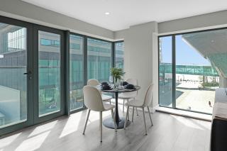 Luxury Dockside Apartment - Liverpool - 0