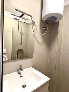 Coastal Comfort Apartament - Golem - 7