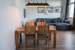 Moderne Altbauwohnung in Zentraler Lage - Bremerhaven - 2