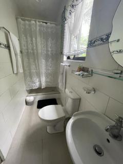 Anne Hillside Apartment - Victoria - 3