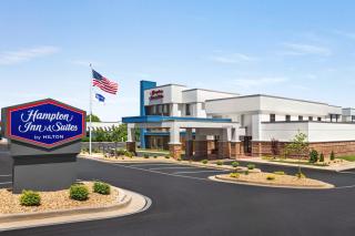 Hampton Inn & Suites Springfield - Springfield - 0