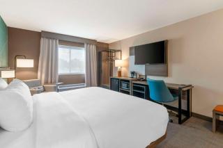 Comfort Inn & Suites Saratoga Springs - 1