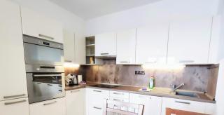 Mills - free parking - balcony with city view - close to Nivy mall - Bratislava - 2