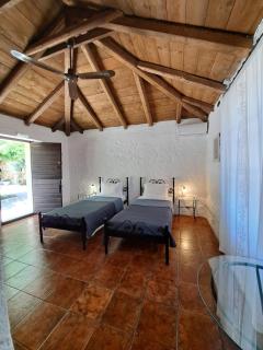 Tsivouli Accommodation - Lithakia - 2