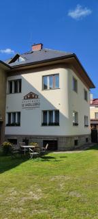 Apartmány u Holubů Na náměstí - Rožnov pod Radhoštěm - 0