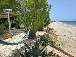 Alos - On the Sand - 1